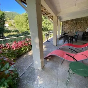 les-gites-de-la-petite-boynarde.midi-pyreneeshotels.com/