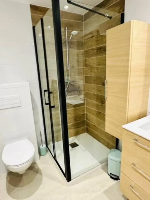Апартаменты Joli Studio Dans Villa Nicoise Sur Les Collines Ницца