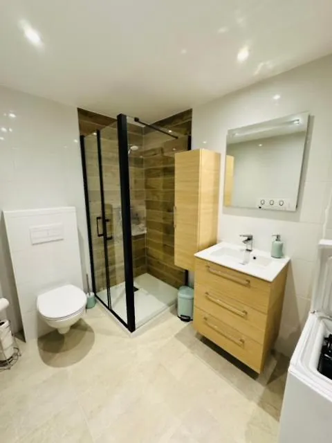 Joli Studio Dans Villa Nicoise Sur Les Collines Ницца 0*,  Франция